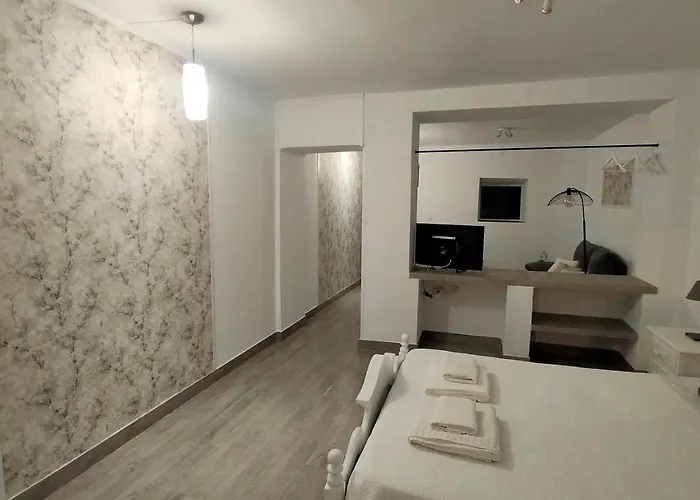 Castella Aquae Ii Amplio Loft Dos